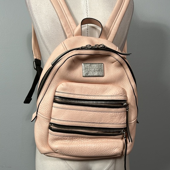 Pink grained leather Marc Jacobs mini crossbody bag with silver-tone hardware - Picture 3 of 16